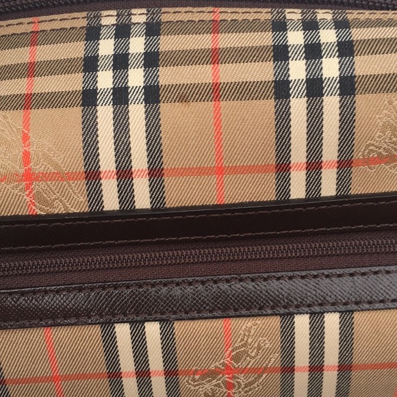 Authentic Burberry Shoulderbag - Picture 2 of 11